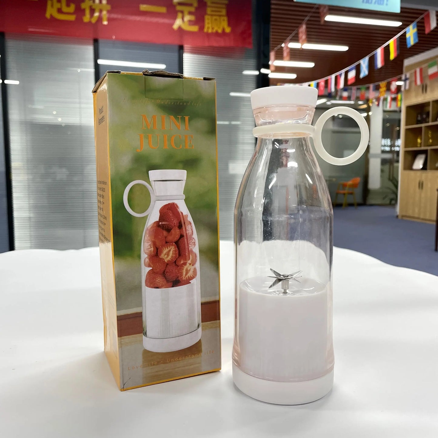 New Wholesale Home Juicer Mini Automatic Small Multifunctional Home Juicer Cup Portable Juicer